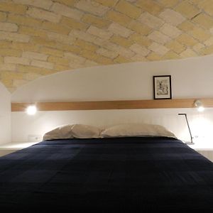 Studio met een King Size Bed